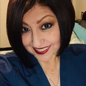 Meet your Posher, Annette